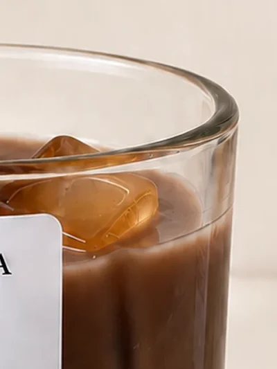 Detalle de los hielos de la vela TERCA Iced Latte